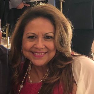 Meet your Posher, Julie